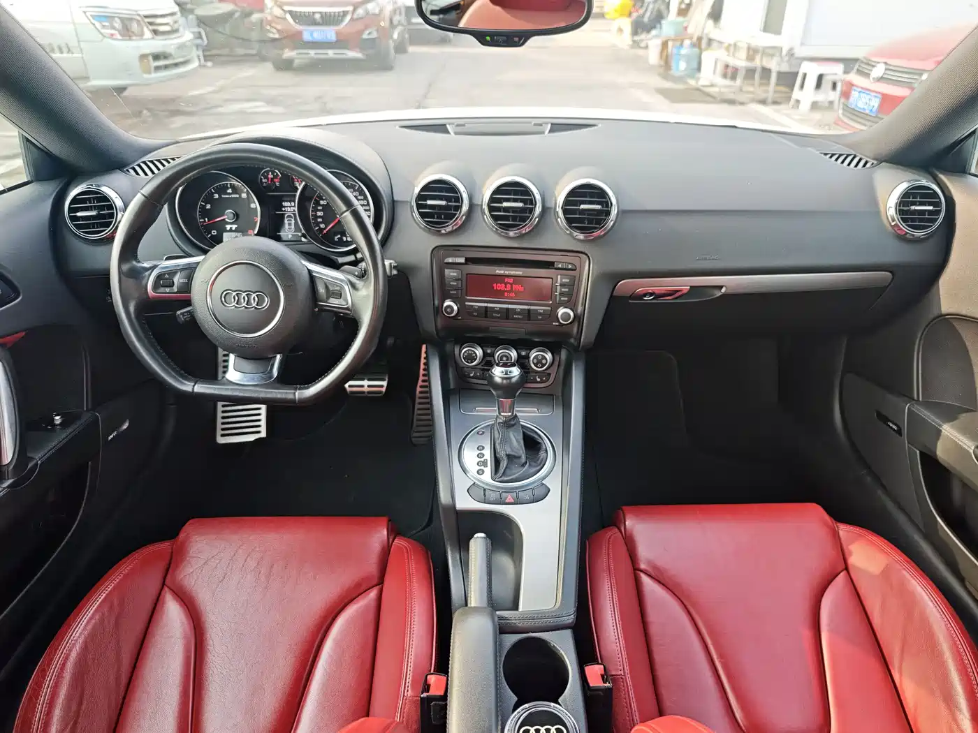Audi TT 2011 TT Coupe 2.0TFSI фото 8