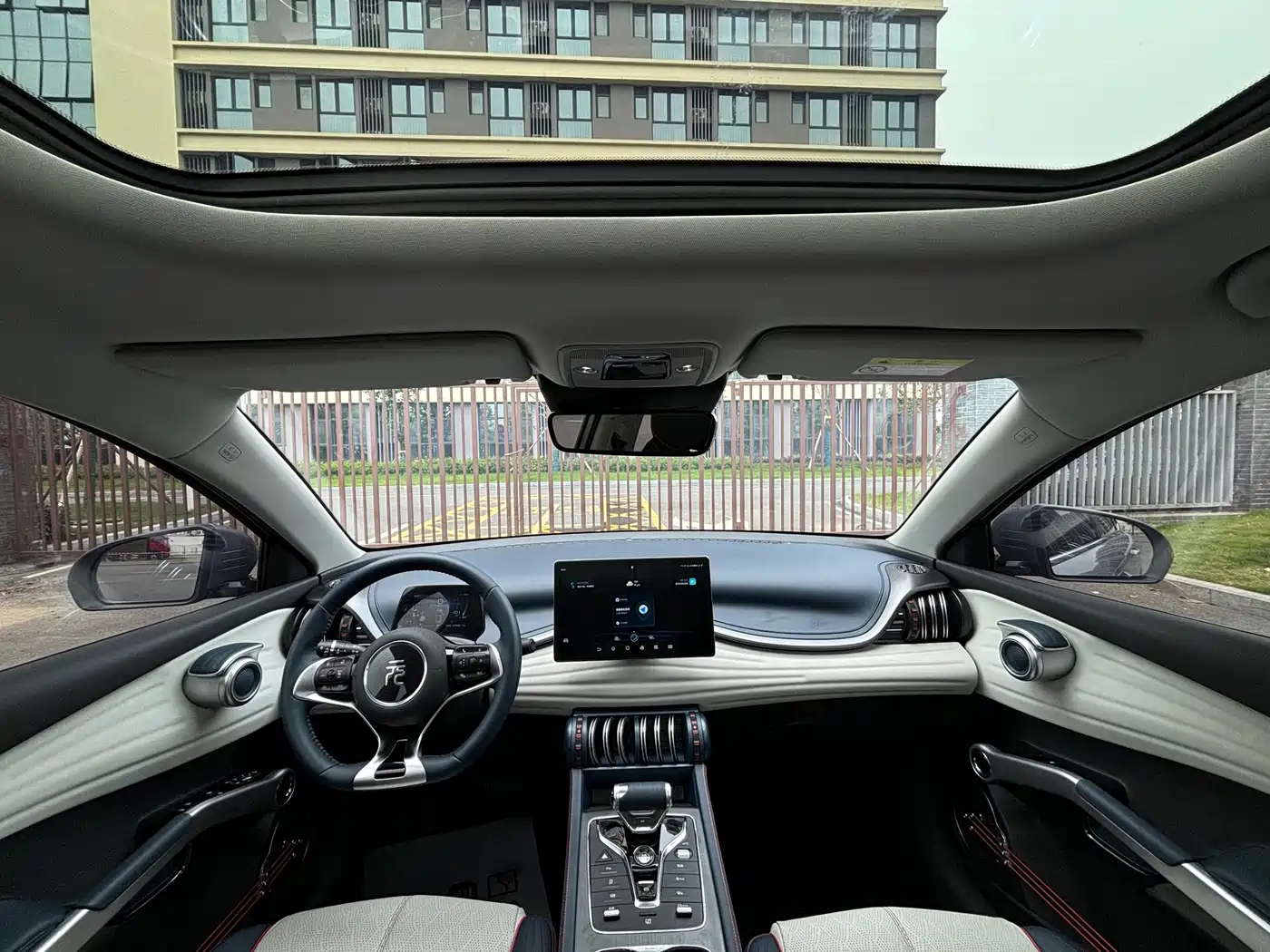 BYD Yuan PLUS 2022 430KM Premium фото 6