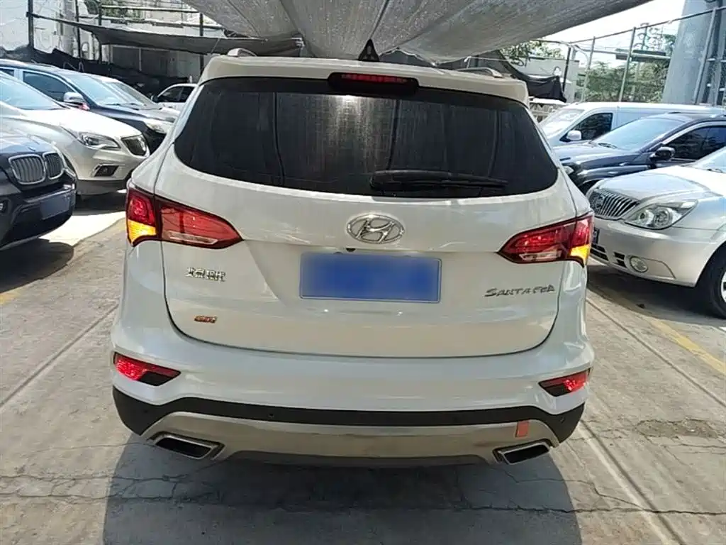 Hyundai Santa Fe 2017 2.4L Automatic 2WD Intelligent 5-Seater фото 6