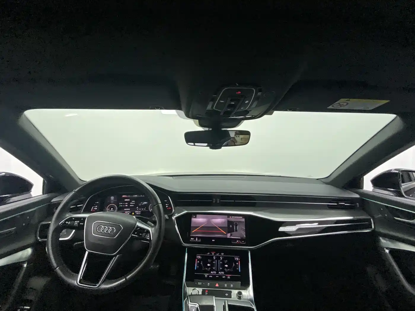 Audi A6L New Energy 2020 55 TFSI e quattro фото 9