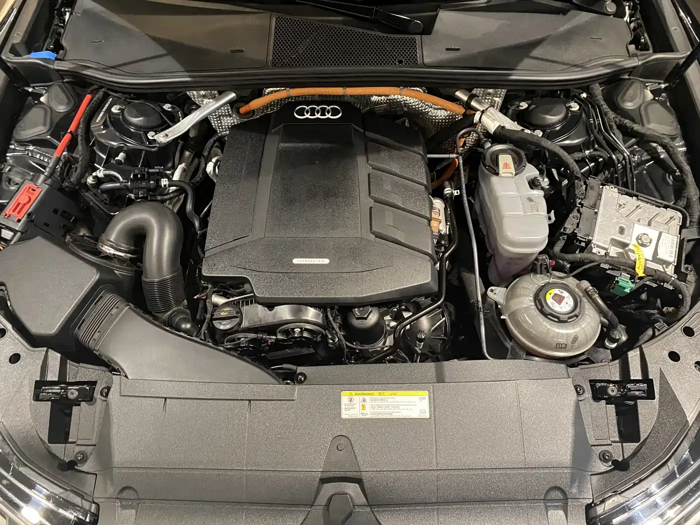 Audi A6L New Energy 2020 55 TFSI e quattro фото 17