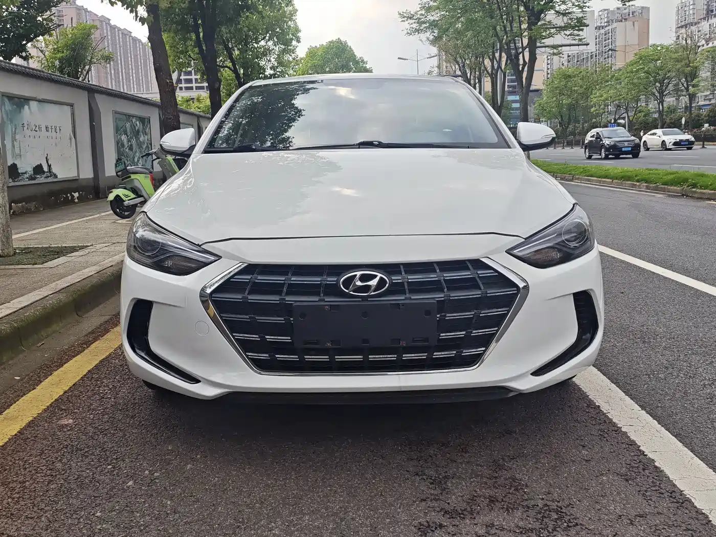 Hyundai Elantra 2020 1.5L CVT Smart Style·Elite фото 2