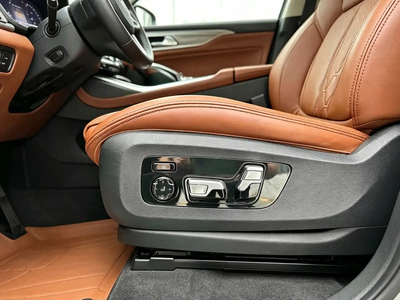 Фото 10 - BMW X7