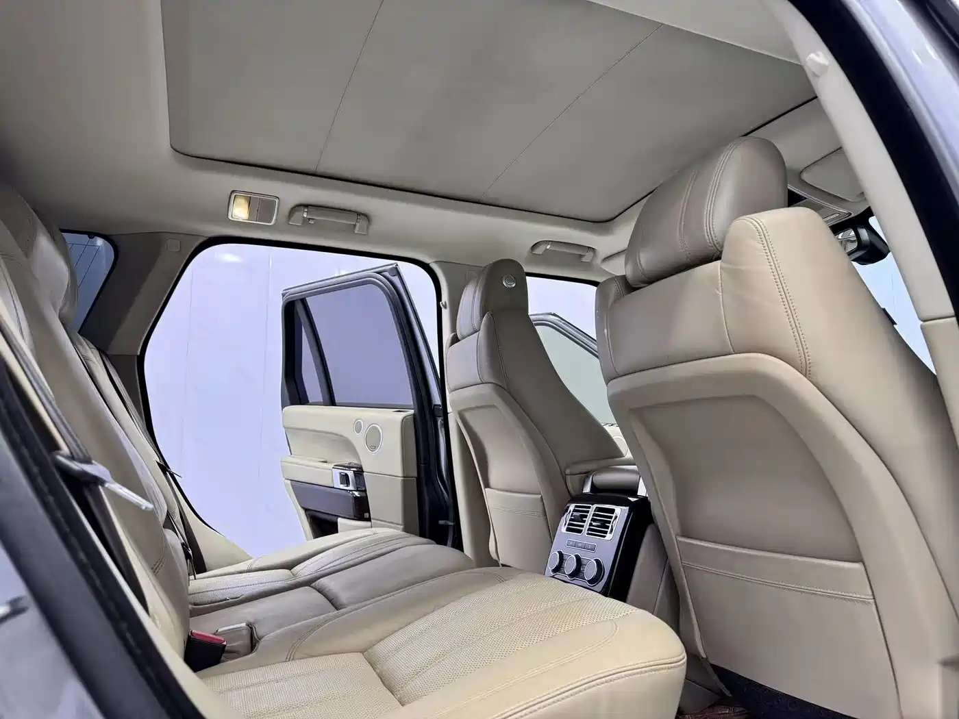Land Rover Range Rover 2013 NA 5.0 V8 Vogue фото 16
