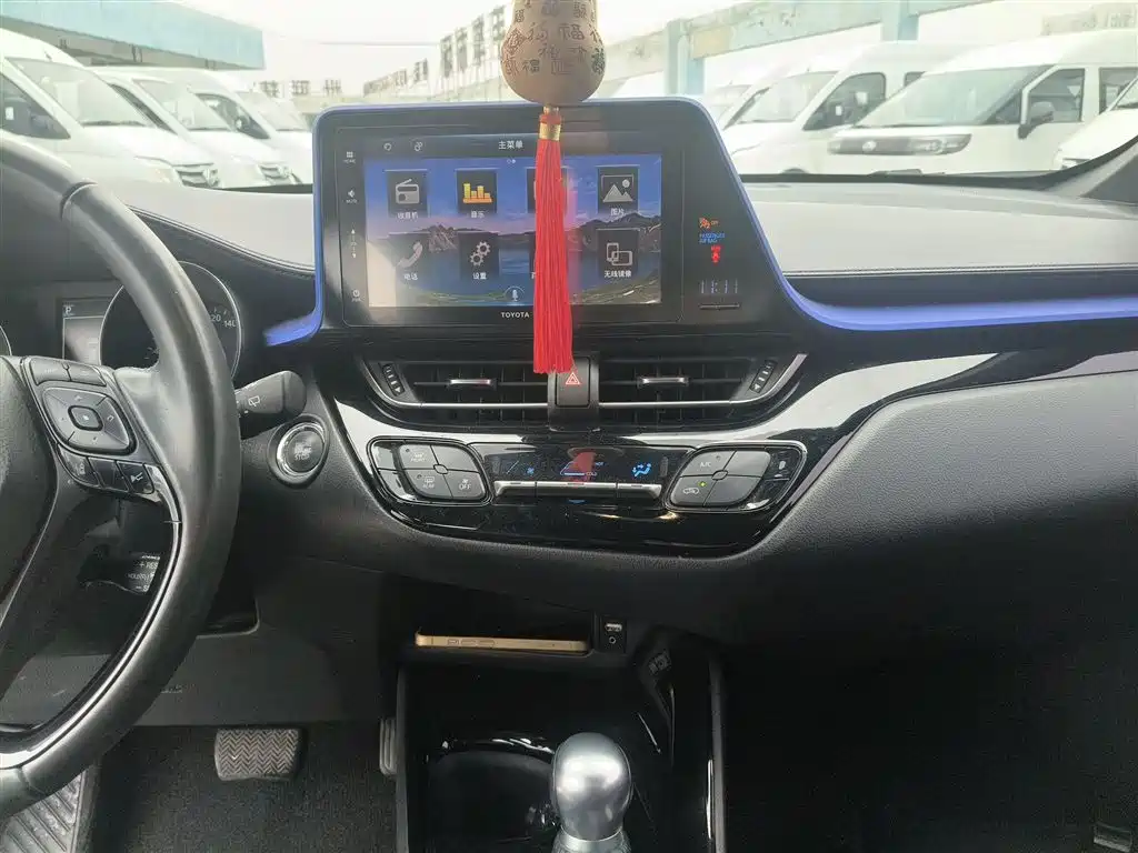Toyota IZOA 2018 2.0L Speed Edition China VI фото 13