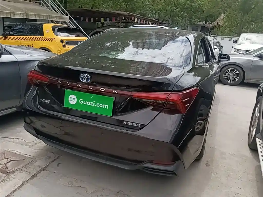 Toyota Avalon 2019 Hybrid 2.5L Luxury Edition China VI фото 7