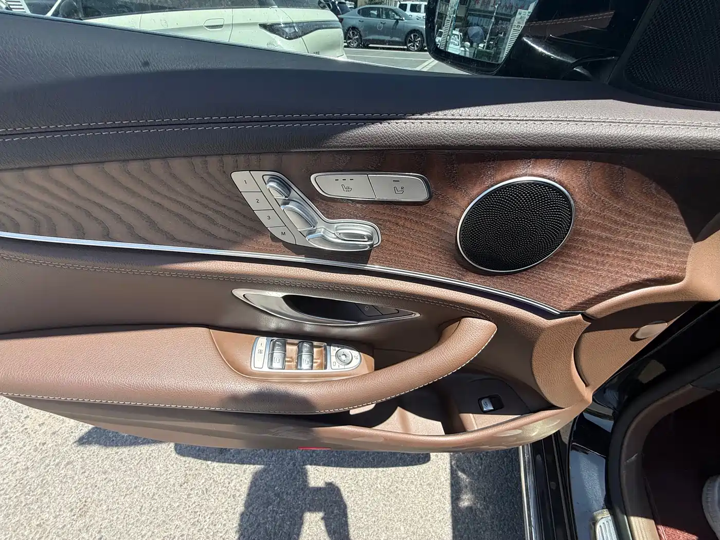 Mercedes-Benz E-Class 2022 E 300 L Fashion фото 7