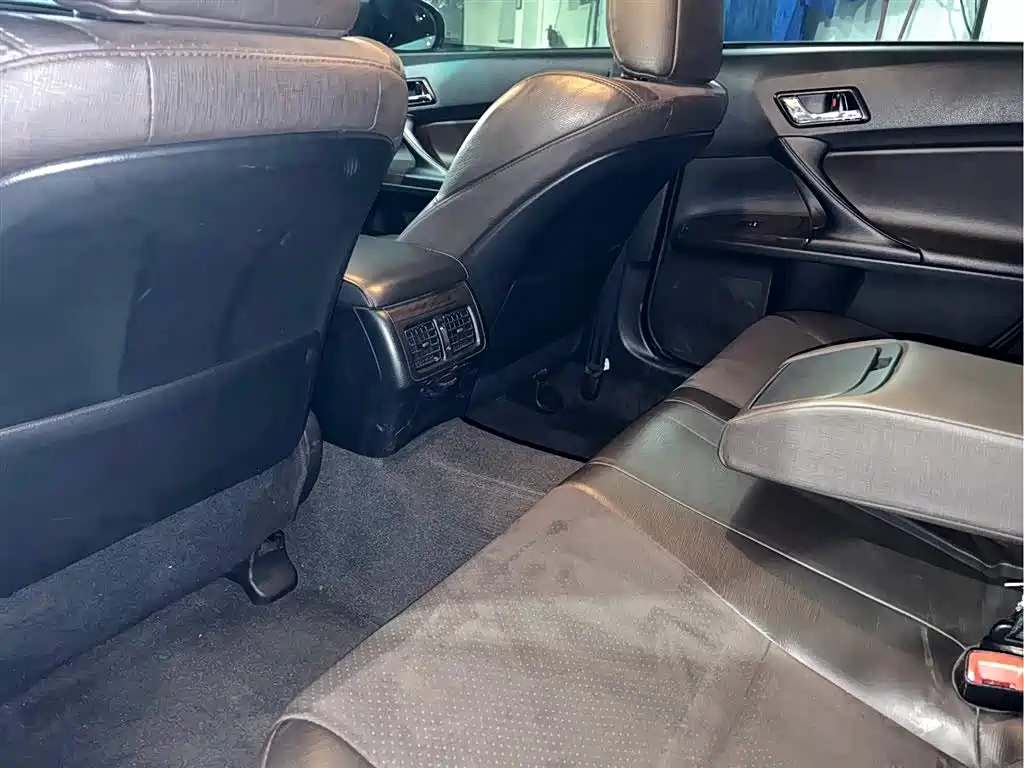 Toyota Reiz 2013 2.5V Premium Edition фото 5