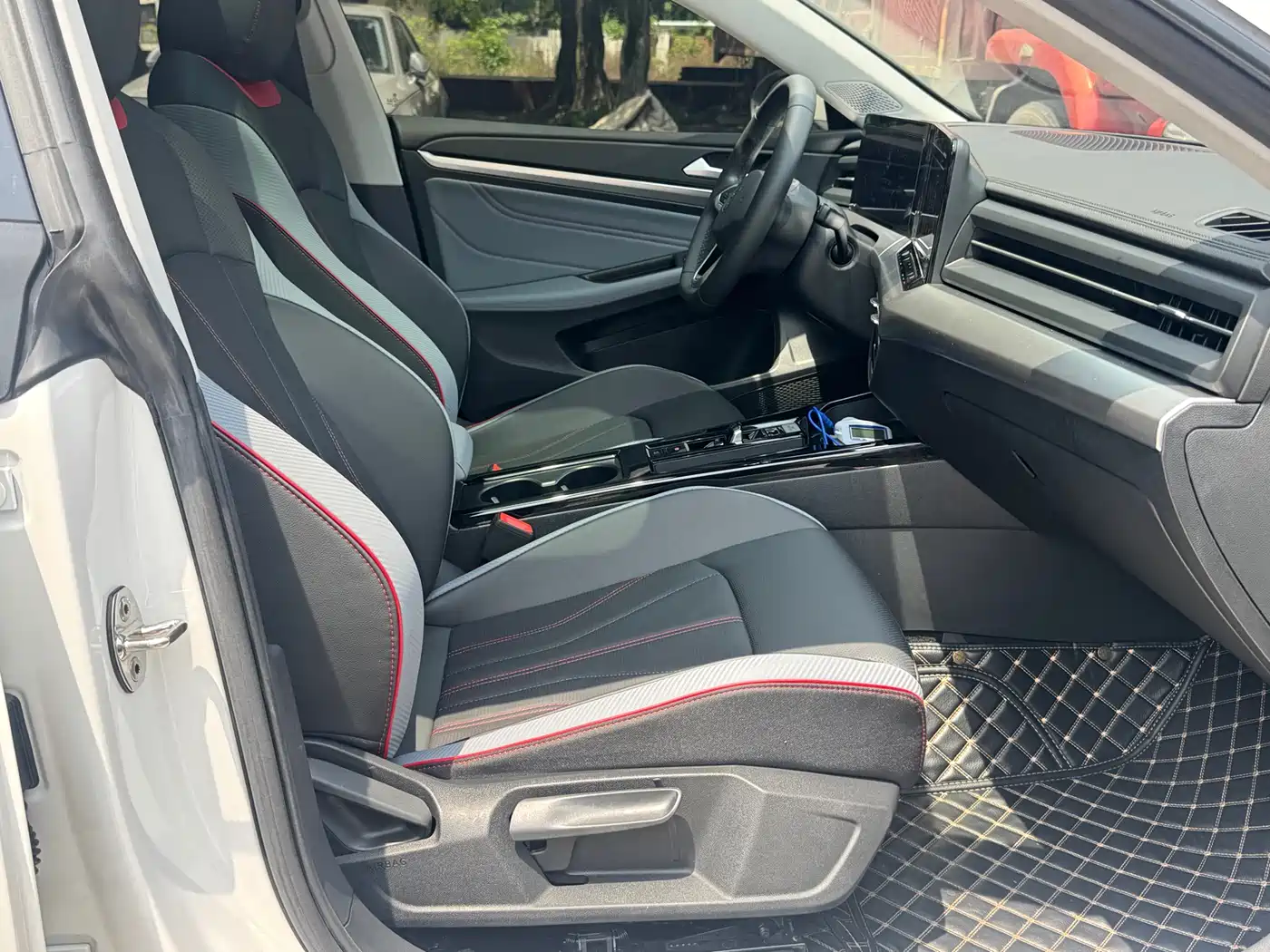 Volkswagen Lamando 2022 Lamando L 280TSI DSG Sporty Edition фото 28