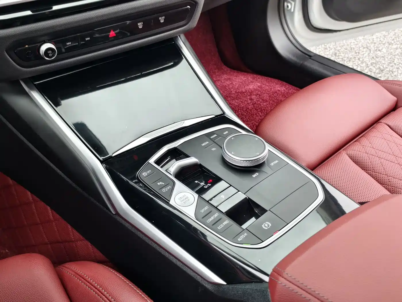 BMW 3 Series 2023 320Li M Sport Package фото 15