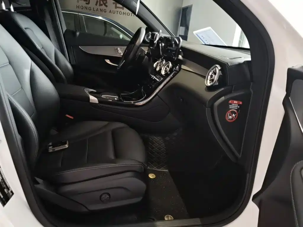 Фото 25 - Mercedes-Benz GLC Coupe