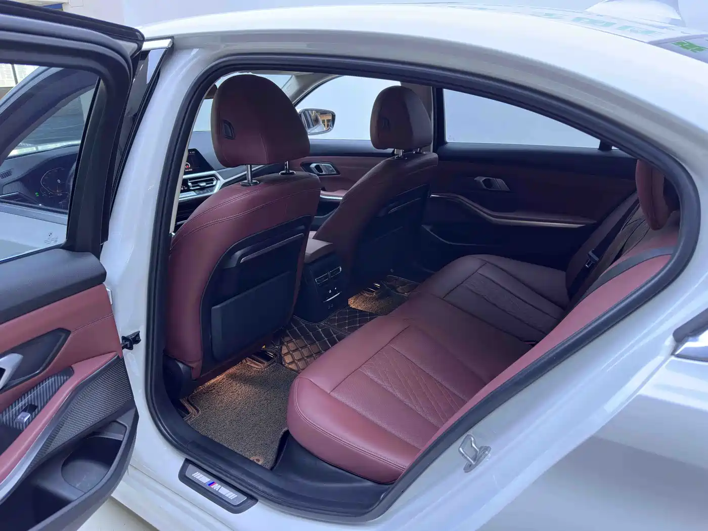 BMW 3 Series 2022 320Li M Sport Package фото 7