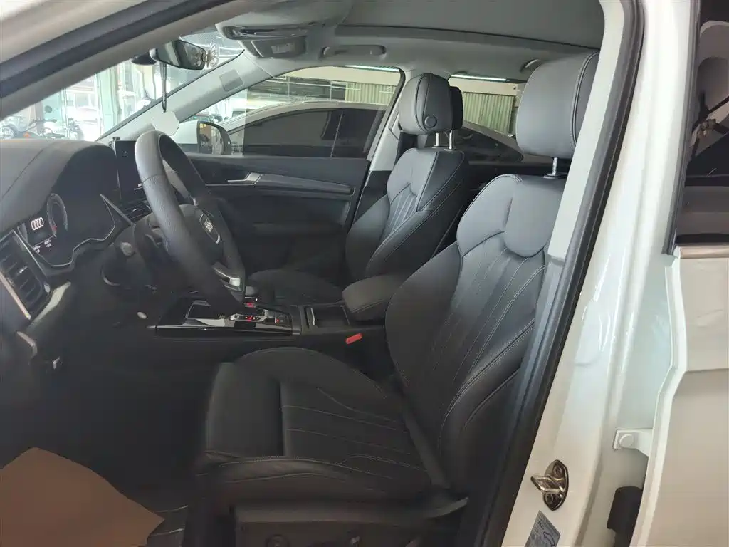 Audi Q5L 2022 Facelift 45T Luxury Dynamic фото 11