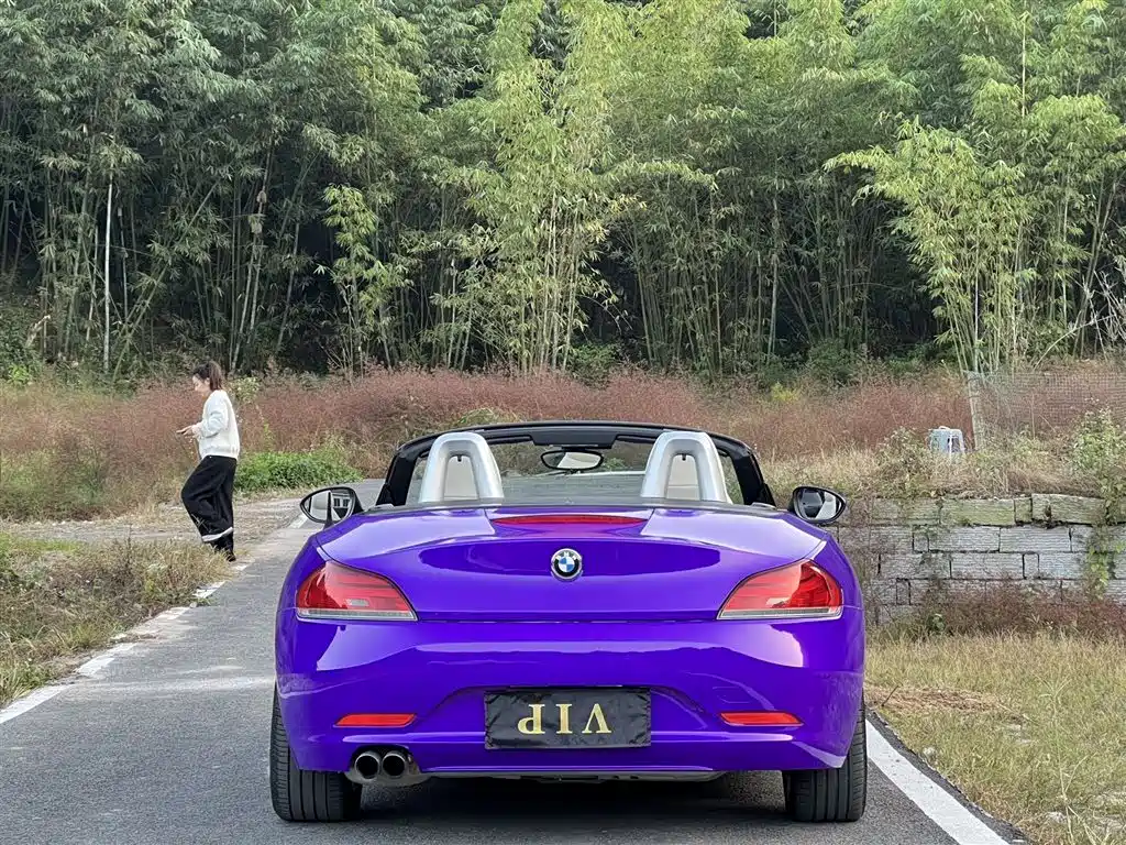 BMW Z4 2012 sDrive20i Leading фото 11