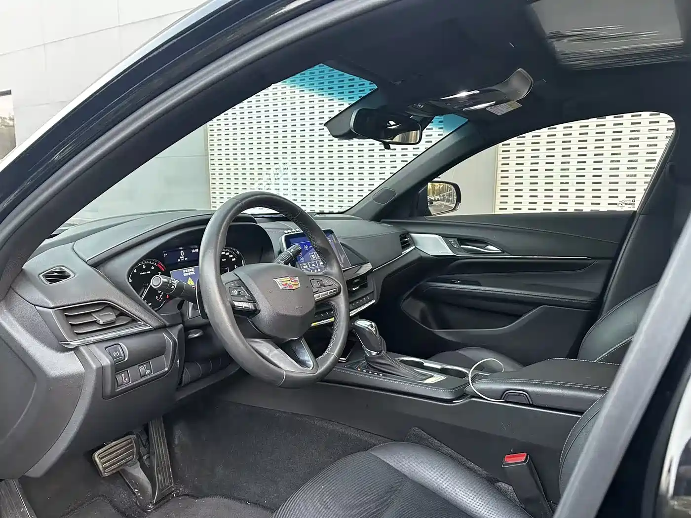 CADILLAC CT4