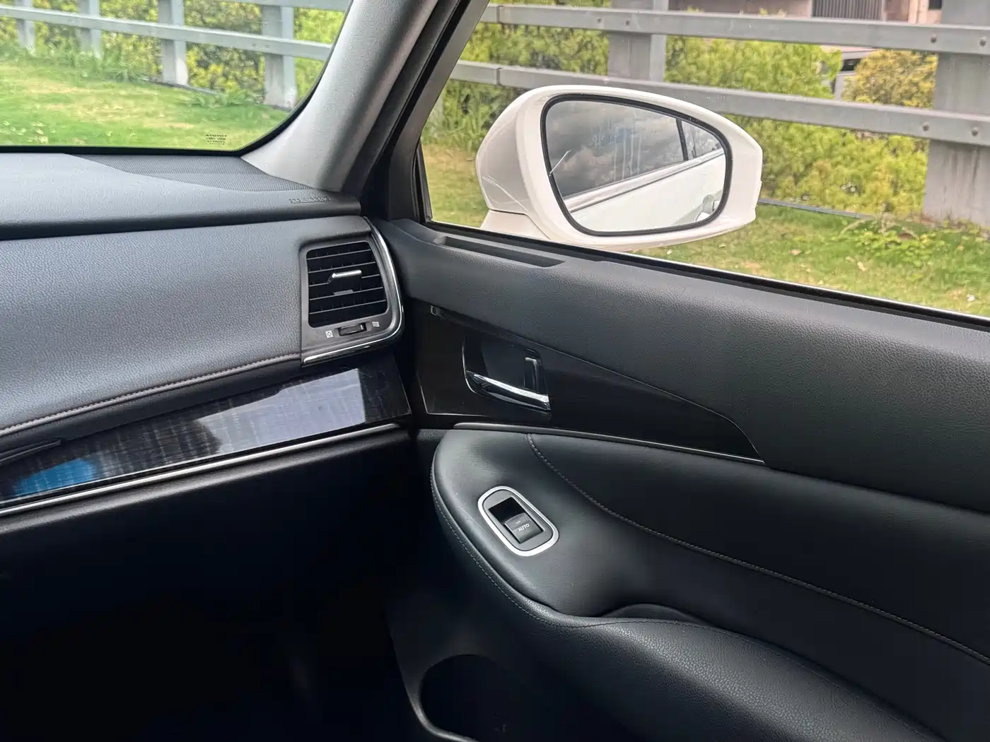 Toyota Crown 2015 2.5L Smart Edition фото 18