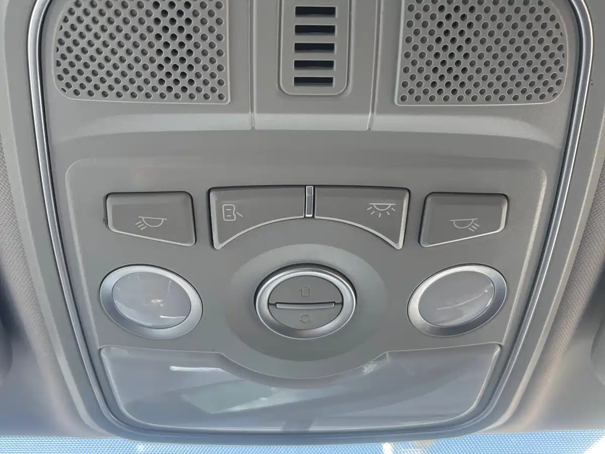 Haval M6 2021 PLUS 1.5T DCT Luxury Smart Connect фото 7