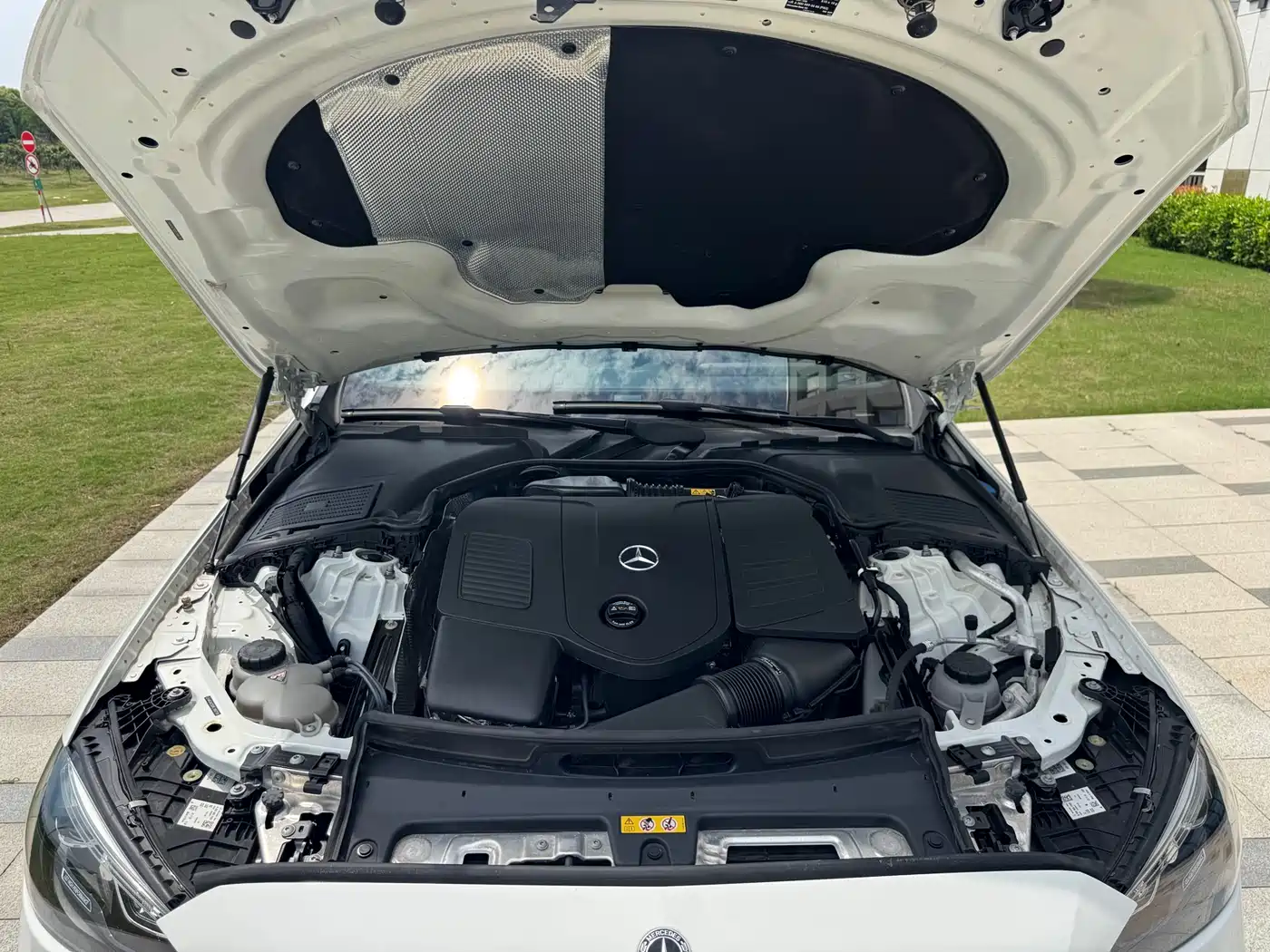 Mercedes-Benz C-Class 2022 Facelift C 260 L Sport фото 28
