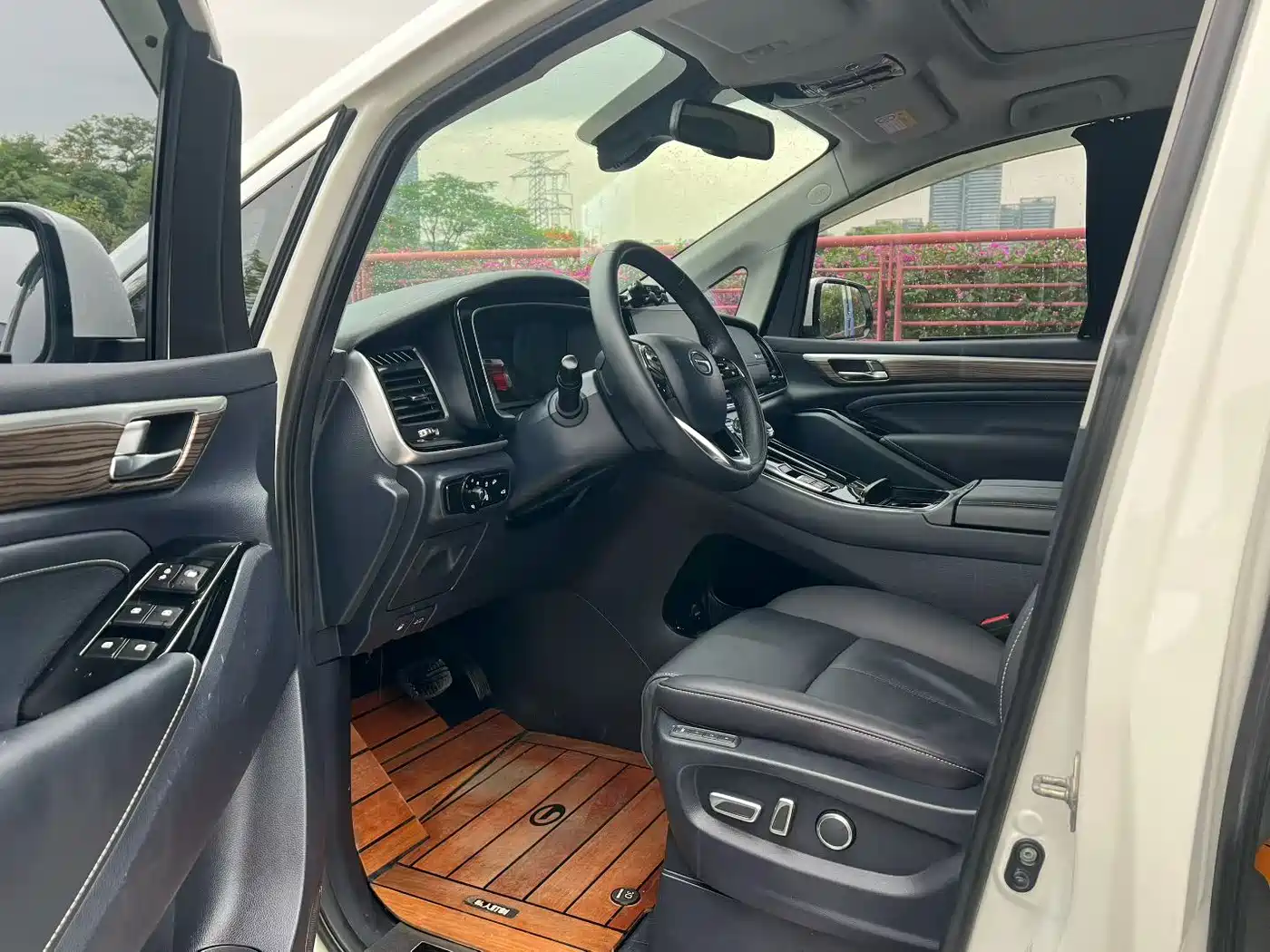 GAC Trumpchi Trumpchi M8 2021 Master Series 390T Ultimate Edition фото 9
