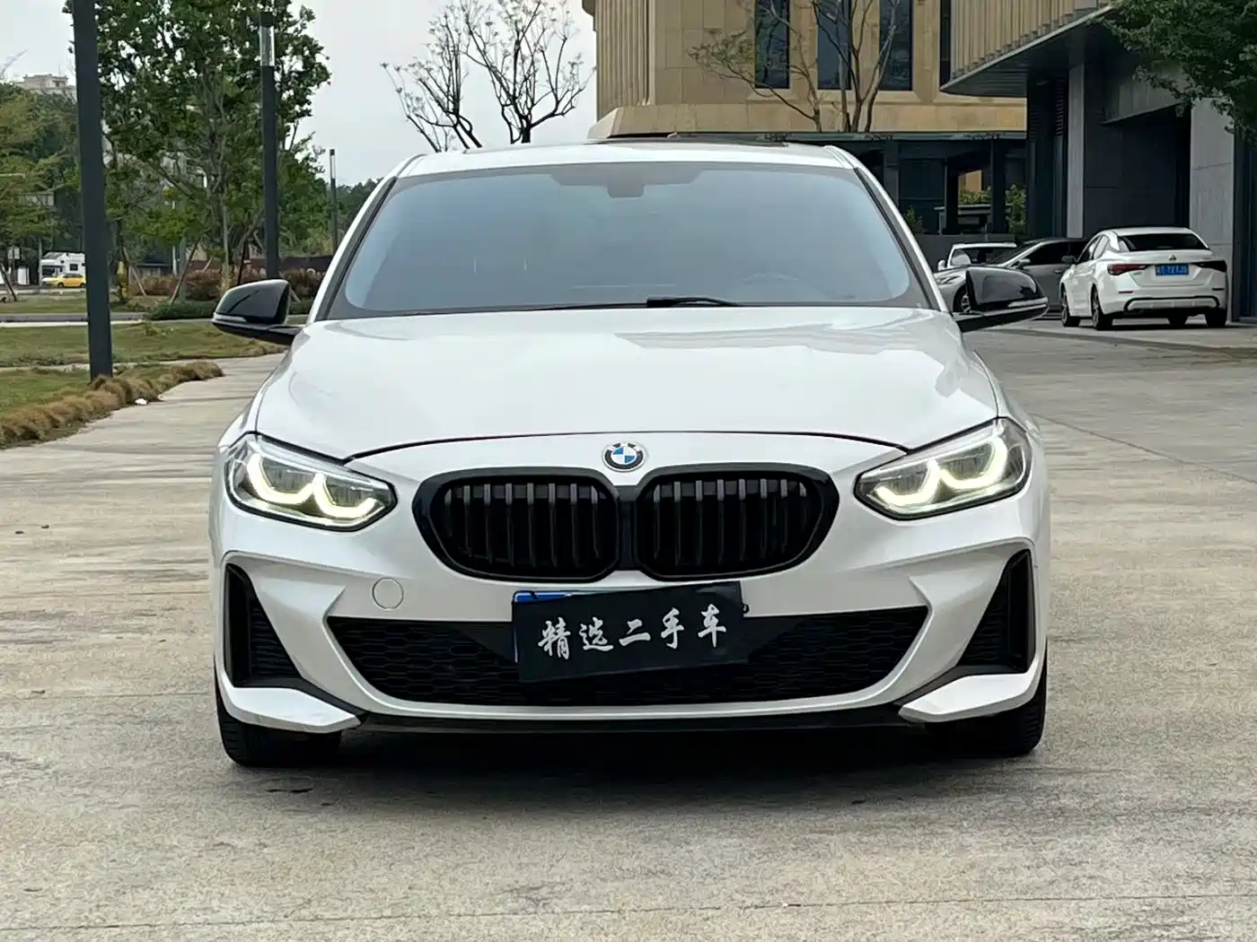 BMW 1 Series 2022 120i M Sport Shadow Edition