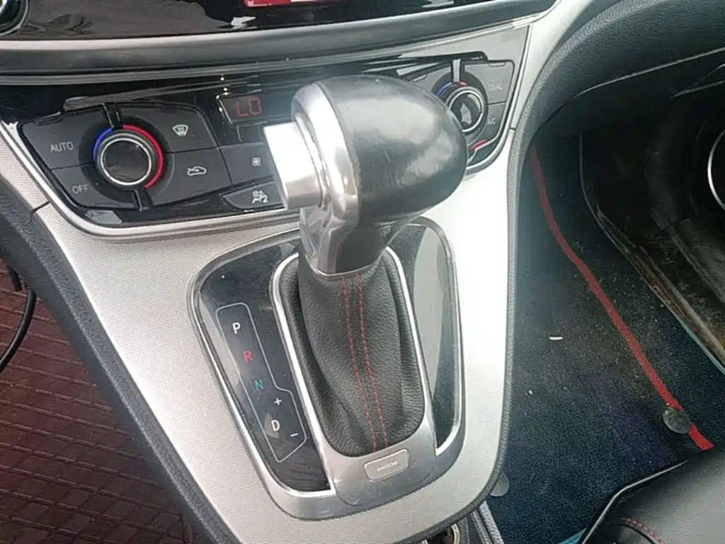 Haval M6 2017 1.5T Automatic 2WD Premium фото 14