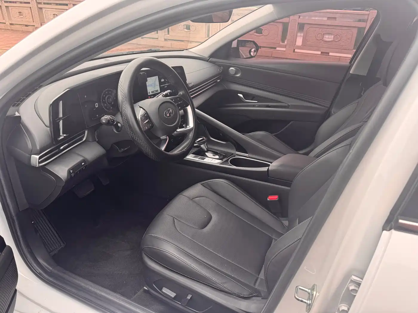 Hyundai Elantra 2021 1.5L CVT GLX Elite Edition фото 6