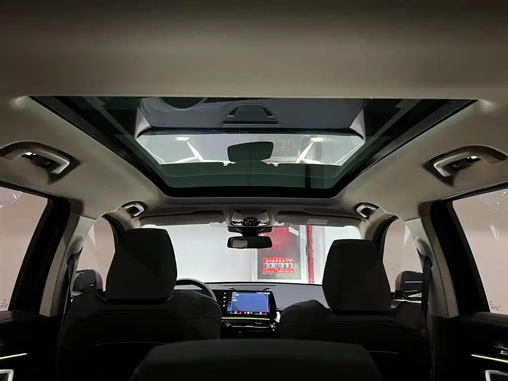 BMW X1 2023 sDrive20Li X Design Package фото 14