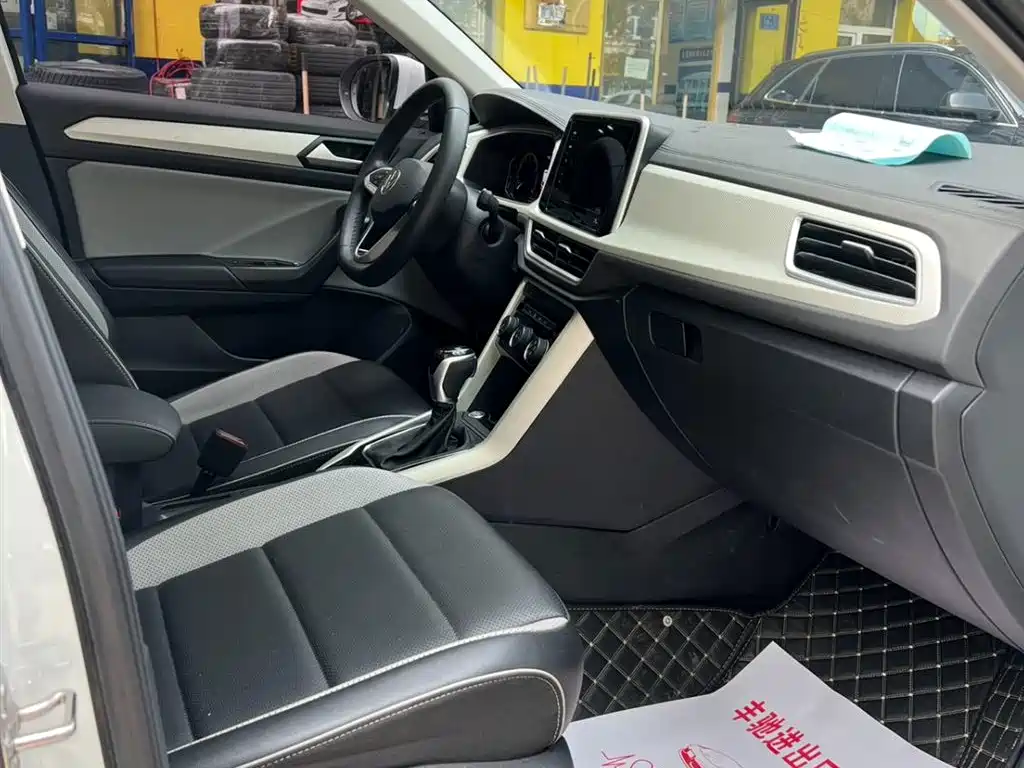 Volkswagen T-ROC 2023 280TSI DSG 2WD Time Edition фото 11