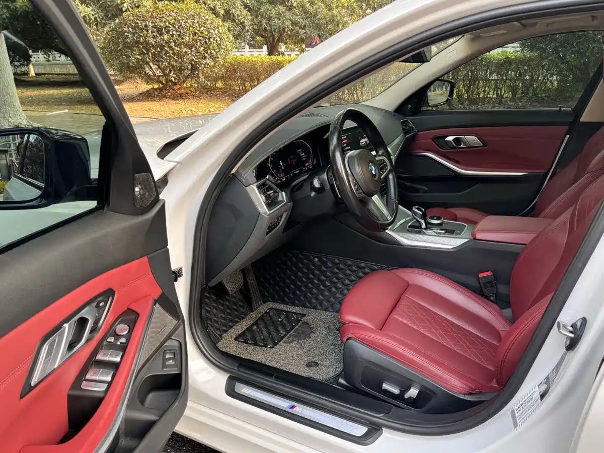 BMW 3 Series 2022 325Li M Sport Shadow Edition фото 5