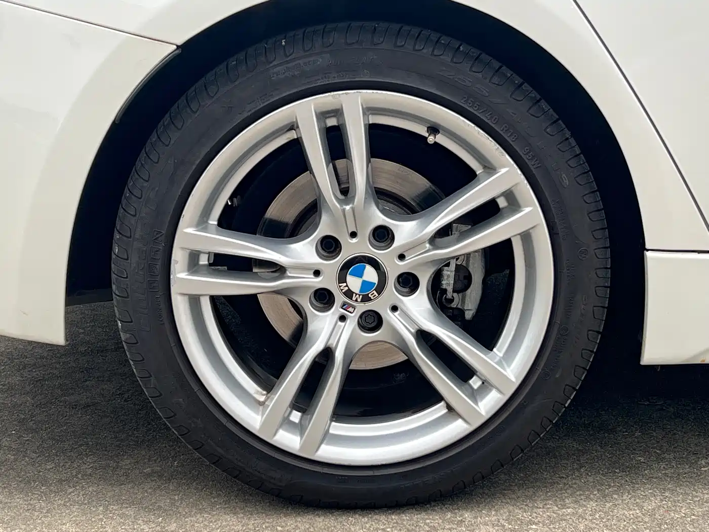 BMW 3 Series 2017 320Li M Sport фото 16