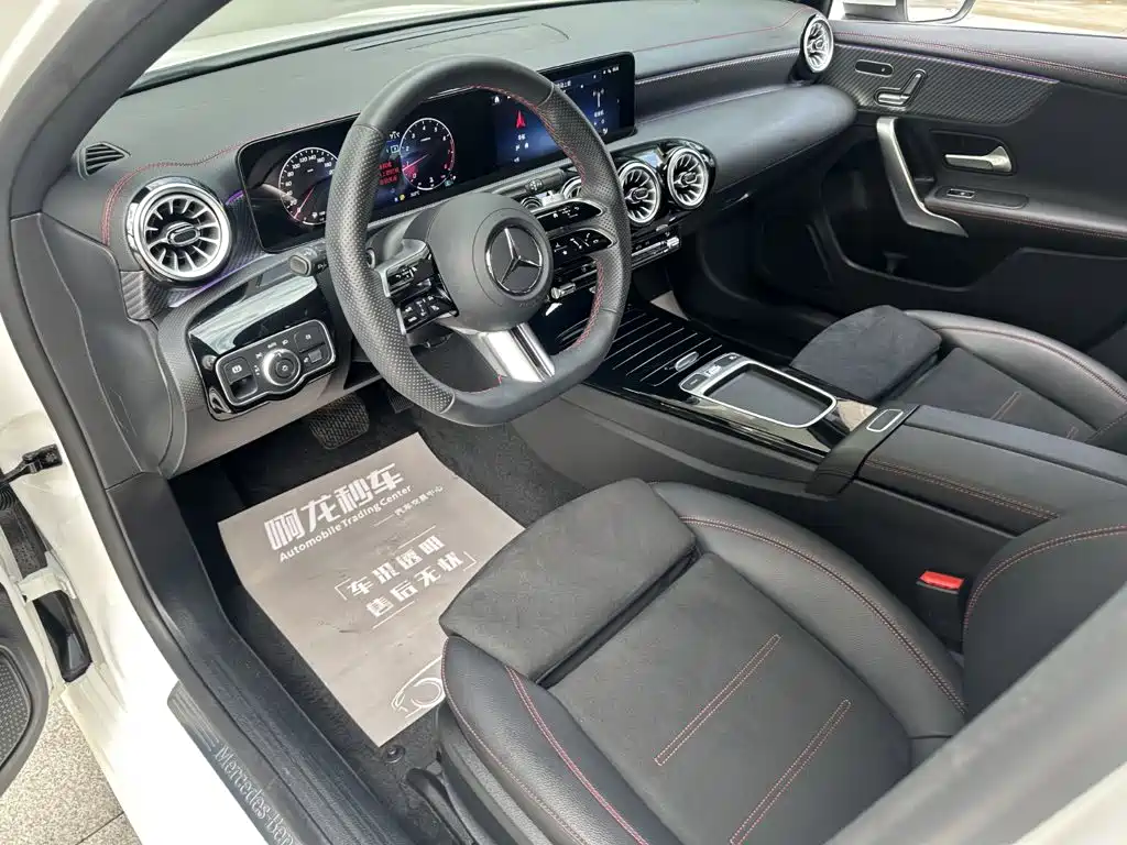 Mercedes-Benz A-Class 2025 2025 A 200 L Fashion Edition