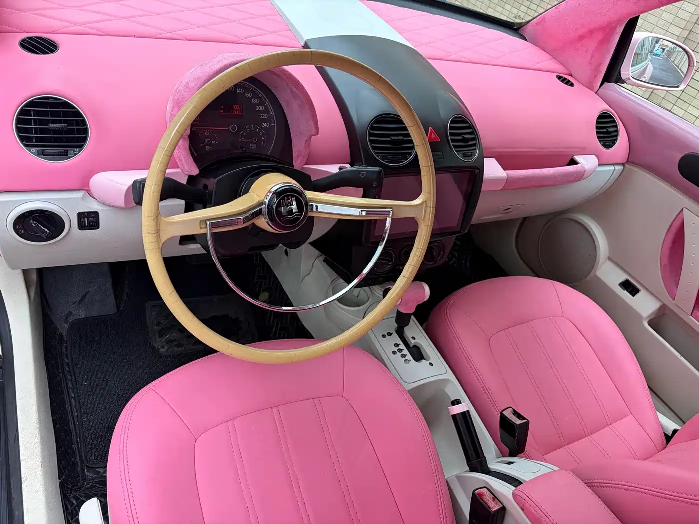 Фото 6 - Volkswagen Beetle