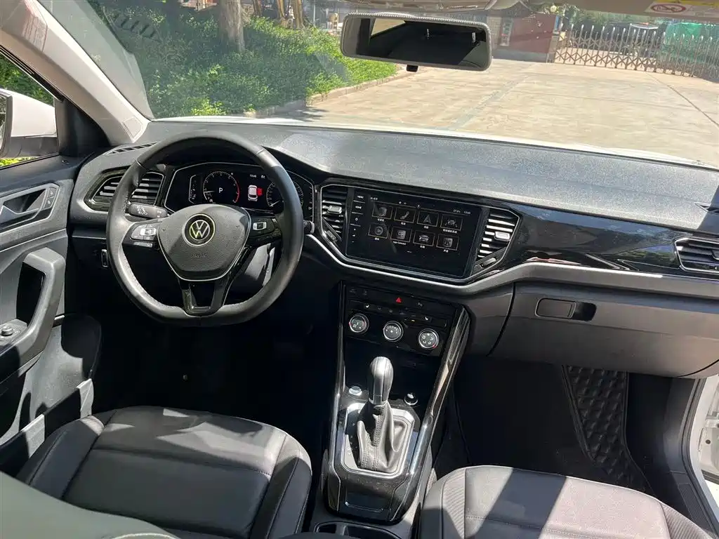 Volkswagen T-ROC 2022 280TSI DSG 2WD Comfort PLUS фото 7
