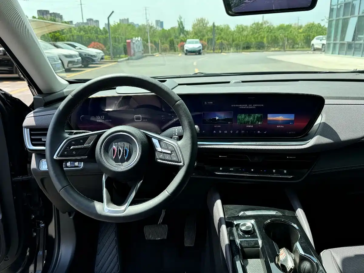Buick Envision Plus 2026 Envision Plus 28T FWD Base фото 11