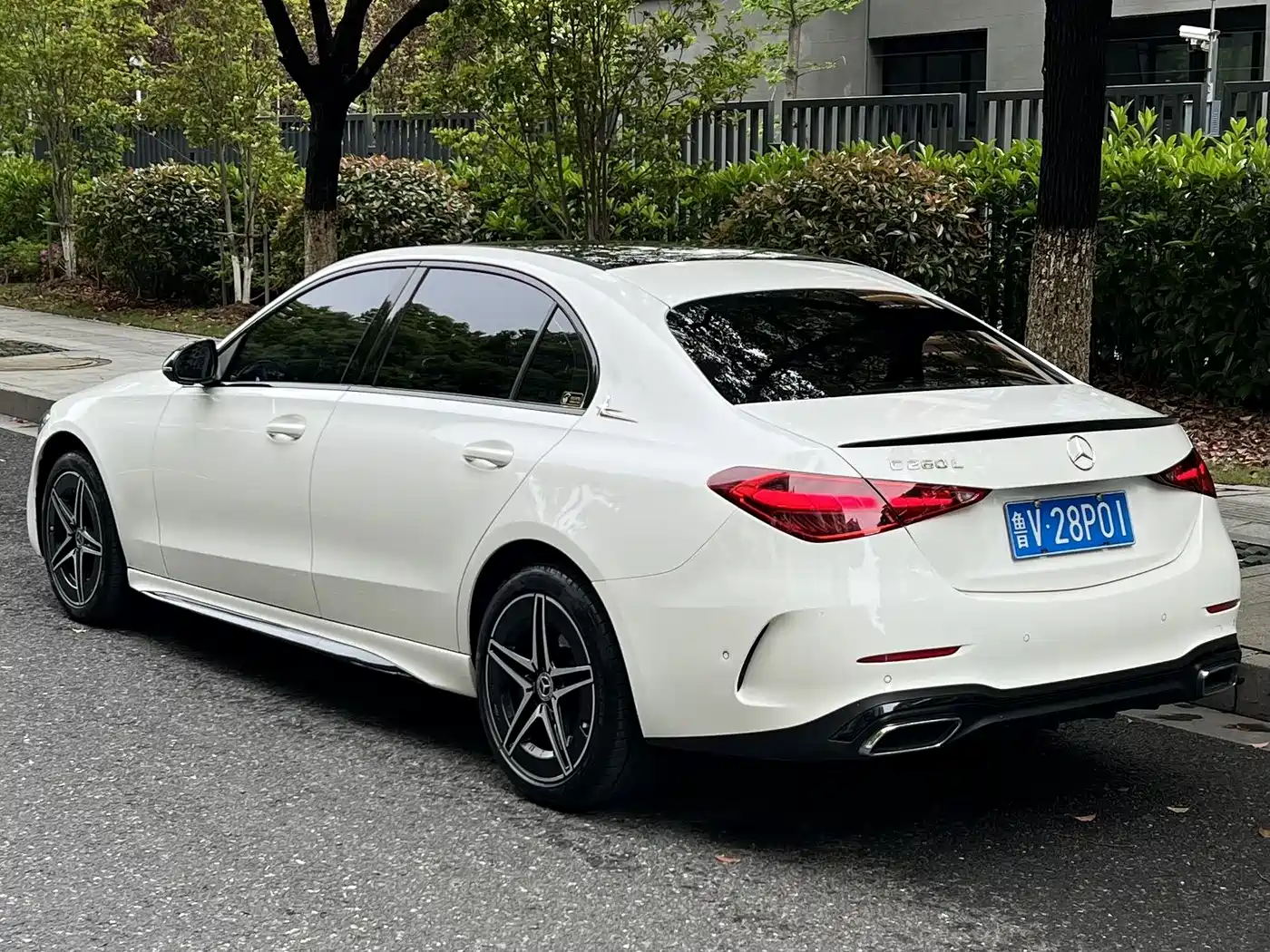 Mercedes-Benz C-Class 2023 C 260 L Night Edition Sport фото 13