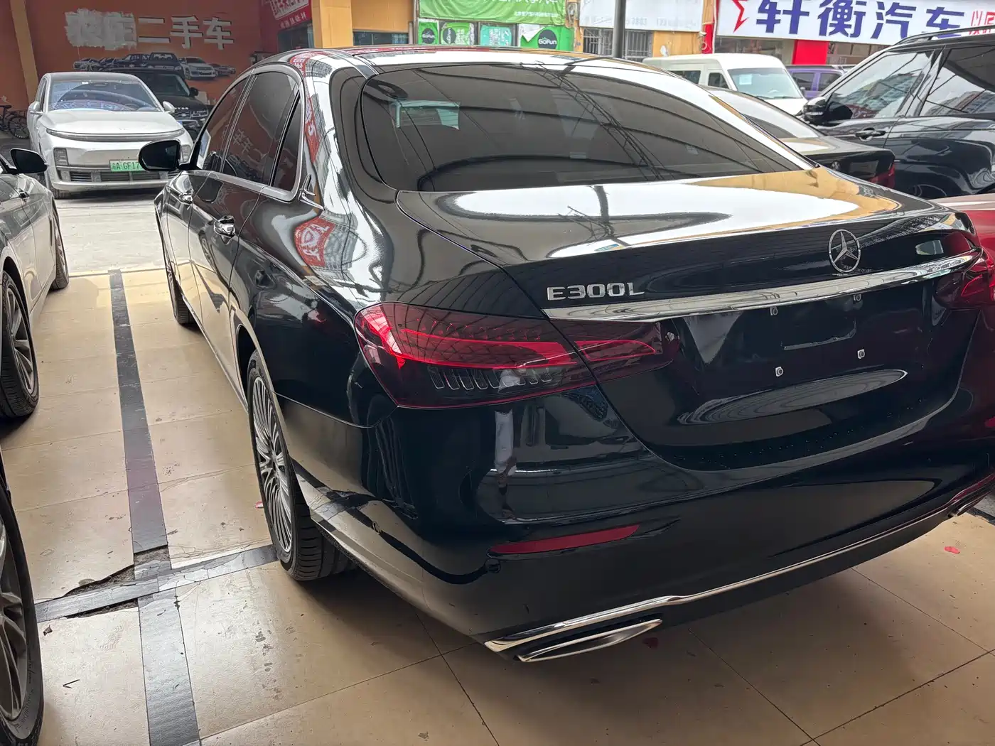 Mercedes-Benz E-Class 2022 E 300 L Fashion фото 9