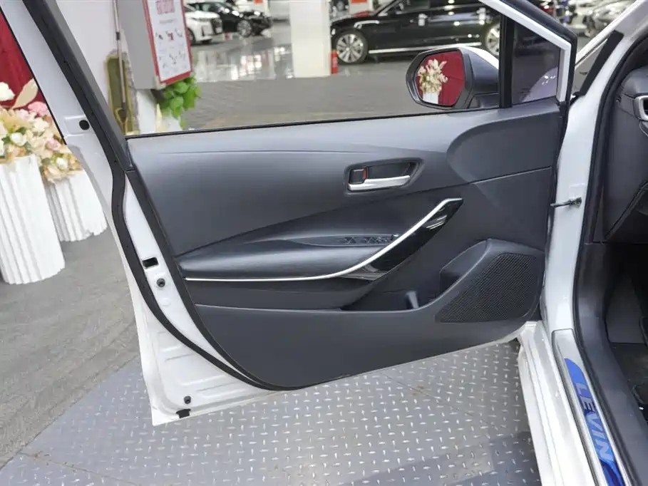 Toyota Levin 2022 Dual Engine 1.8H E-CVT Luxury Edition фото 10