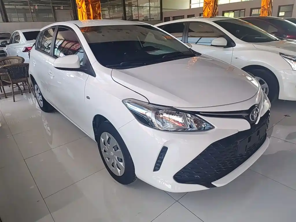 Toyota Vios FS 2017 1.5L CVT Fengchi Edition фото 4