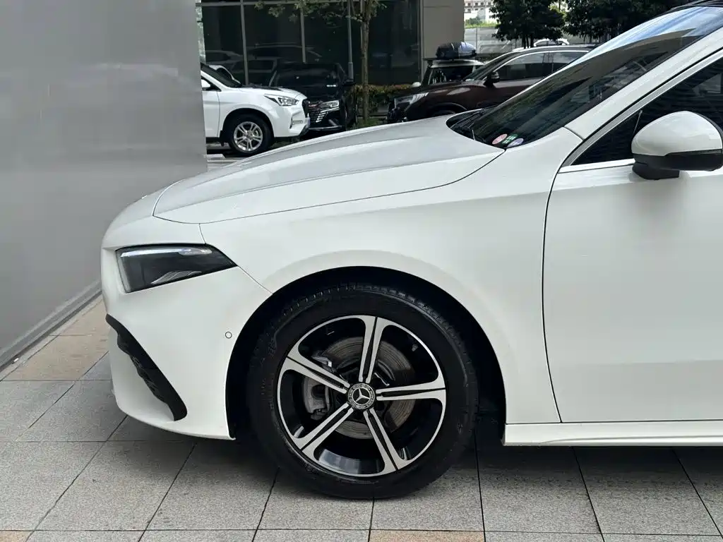 Mercedes-Benz A-Class 2025 2025 A 200 L Fashion Edition