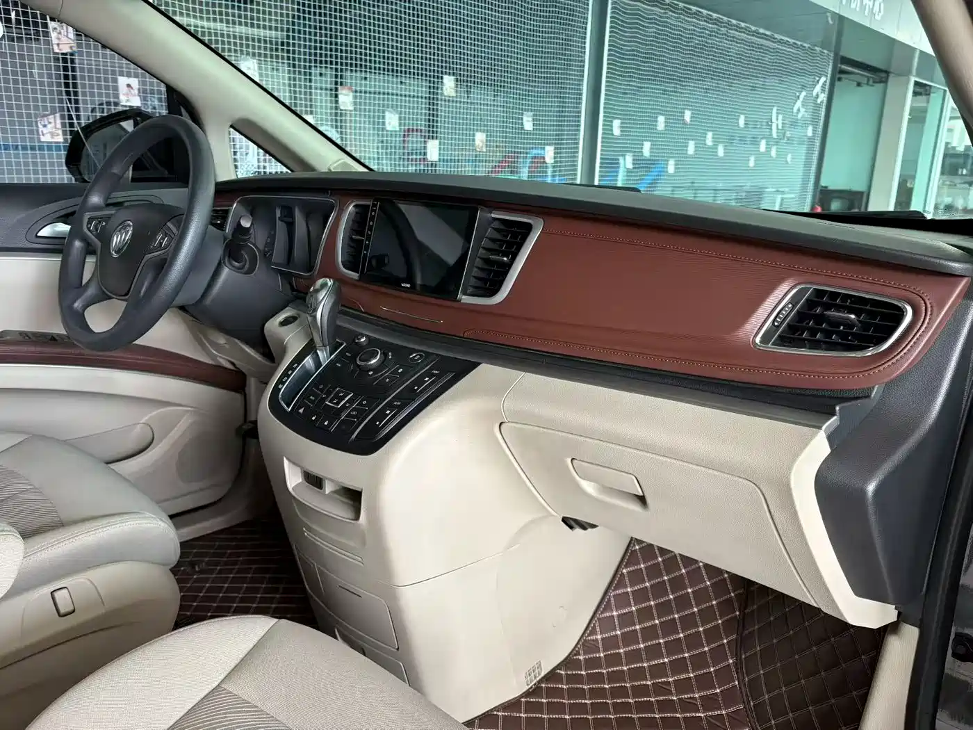 Buick GL8 2018 28T Comfort China VI фото 11