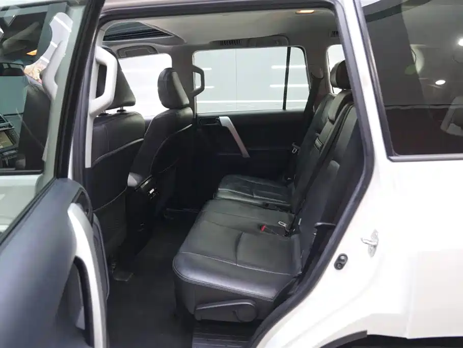 Toyota Prado 2016 2.7L Auto Luxury Edition фото 19