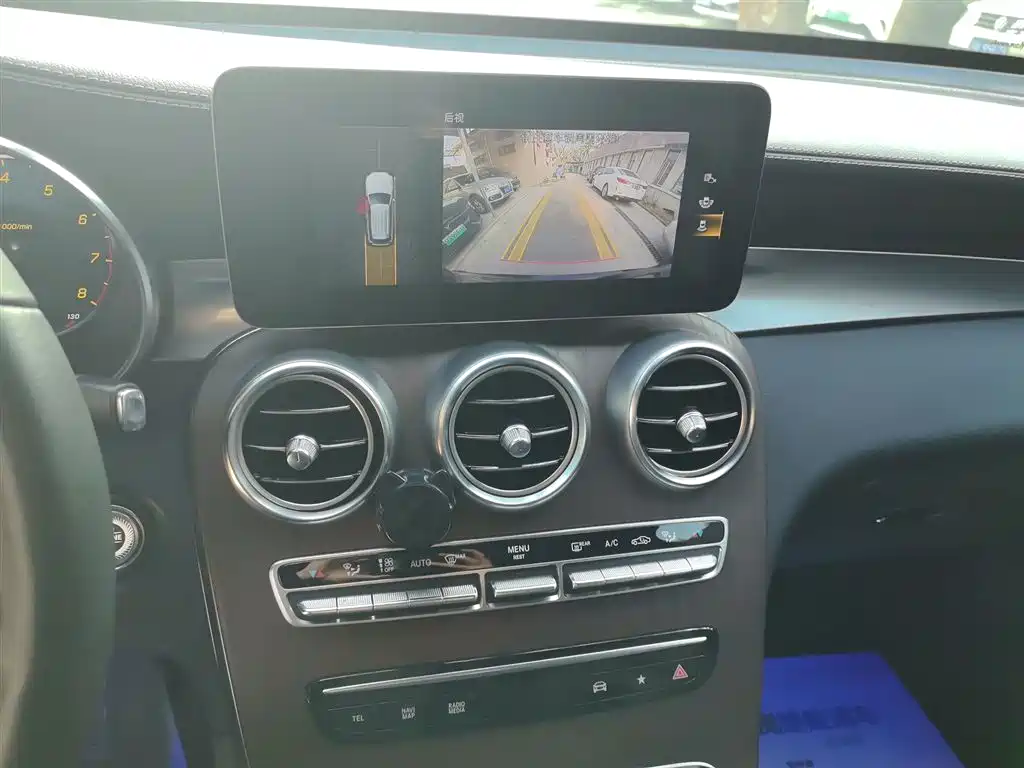 Mercedes-Benz GLC 2020 Facelift GLC 300 L 4MATIC Dynamic фото 9