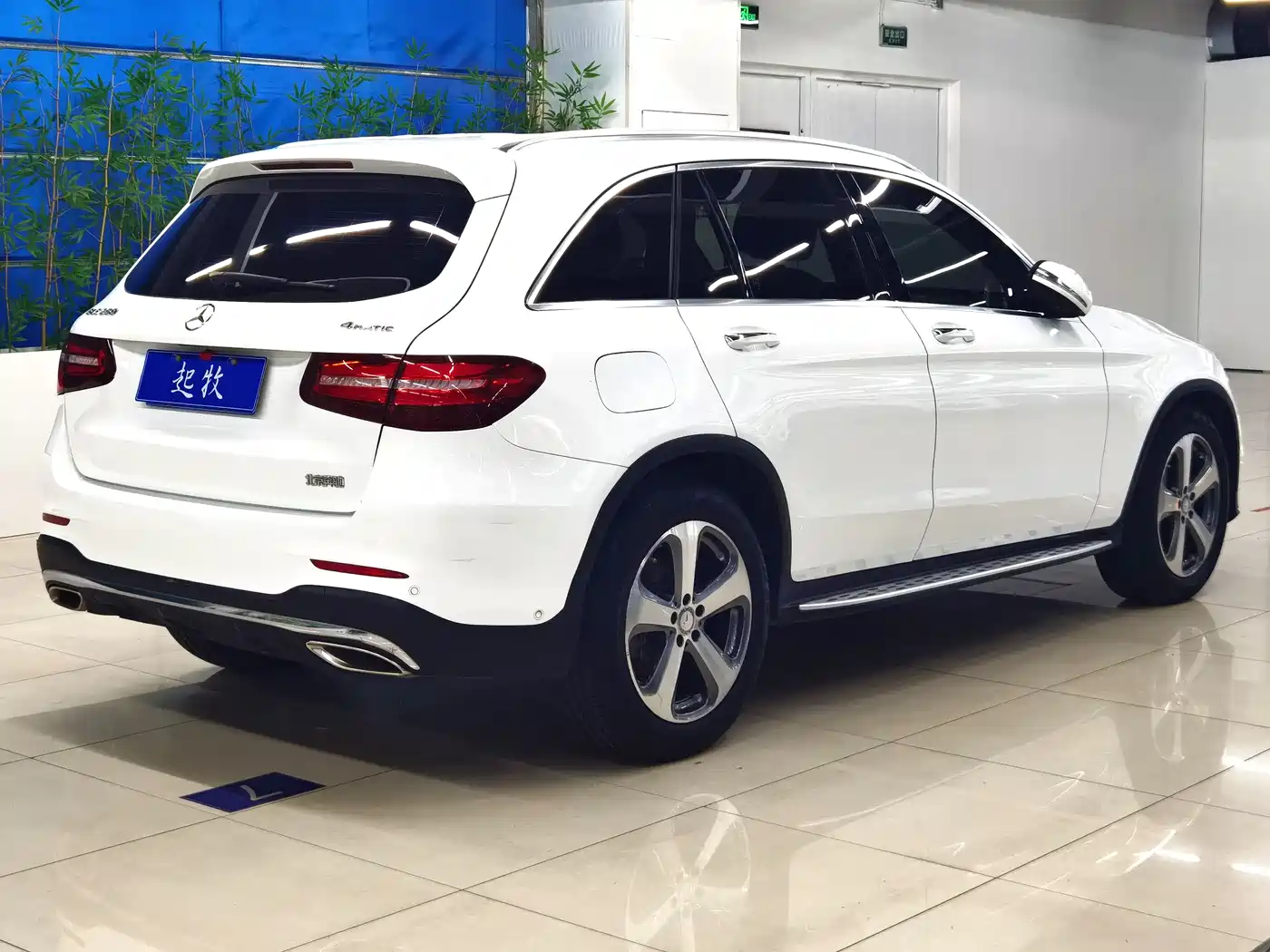 Mercedes-Benz GLC 2017 GLC 260 4MATIC Luxury фото 4