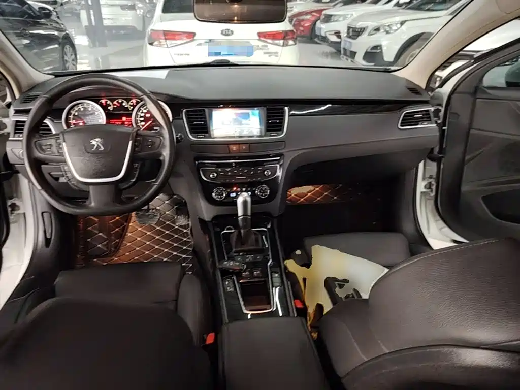 Peugeot 508 2015 1.6THP Auto Excellence Edition фото 10