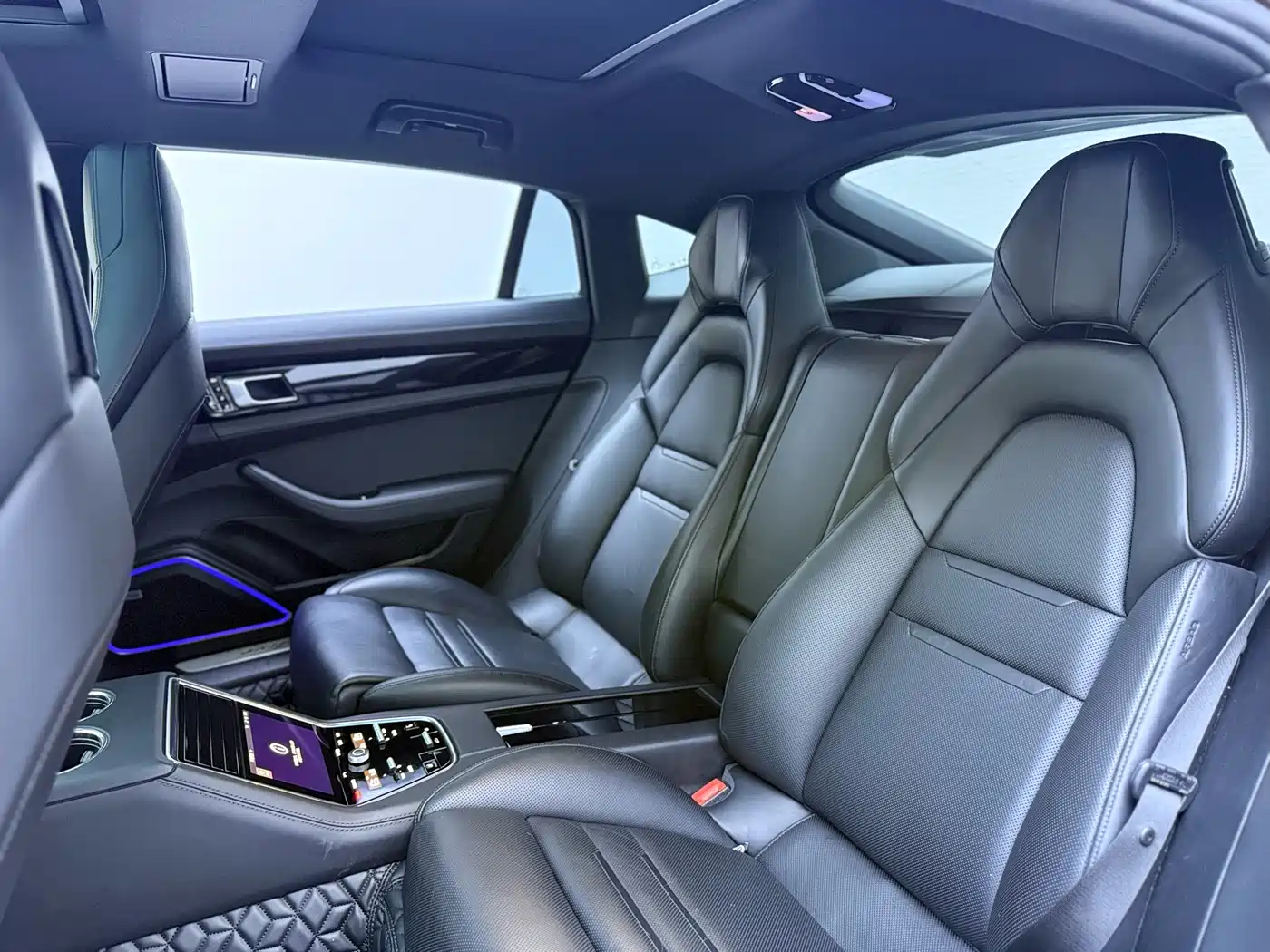 Porsche Panamera 2017 Panamera 4 Executive Long Wheelbase 3.0T фото 17