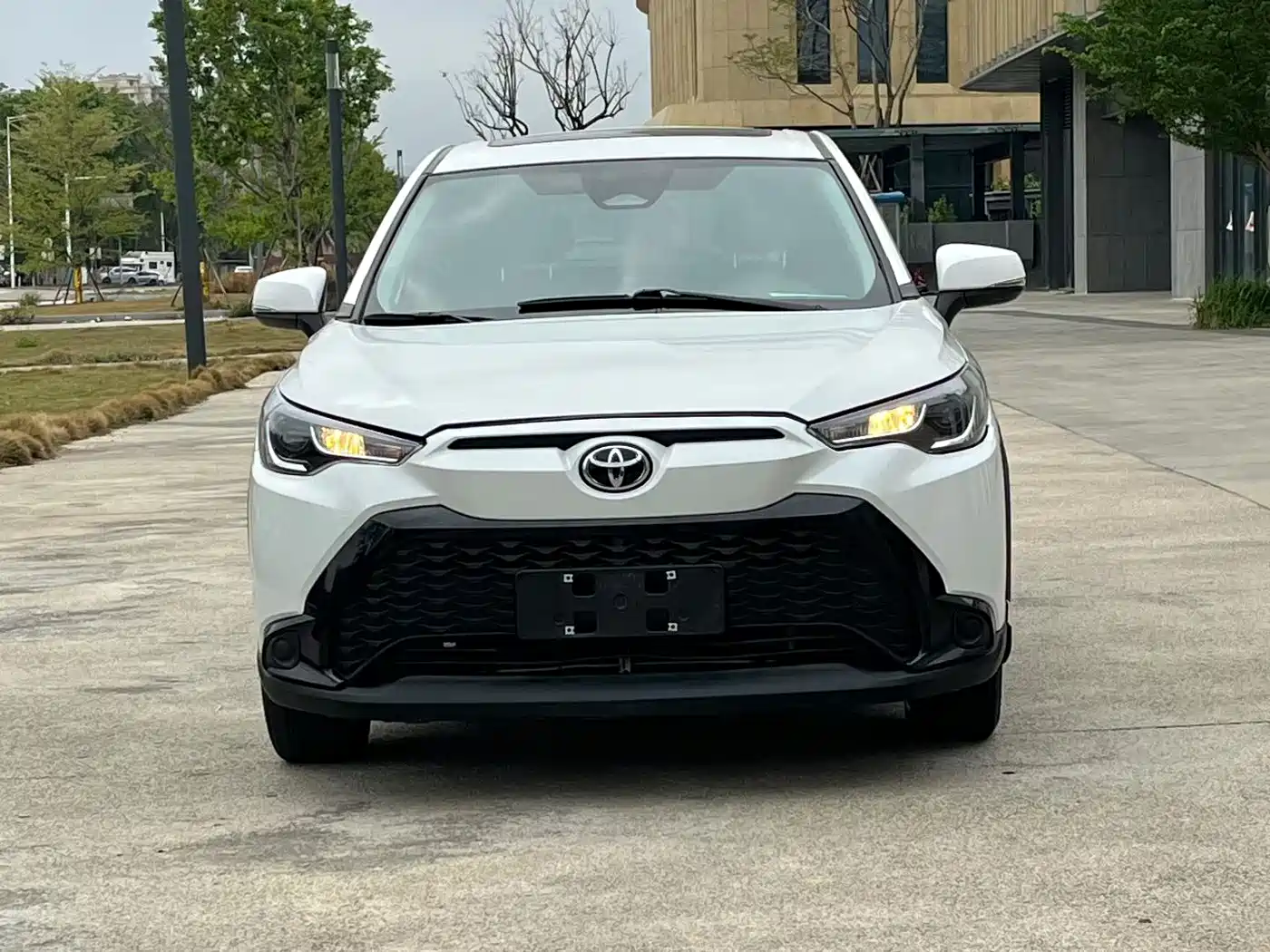 TOYOTA FENGLANDA 2024