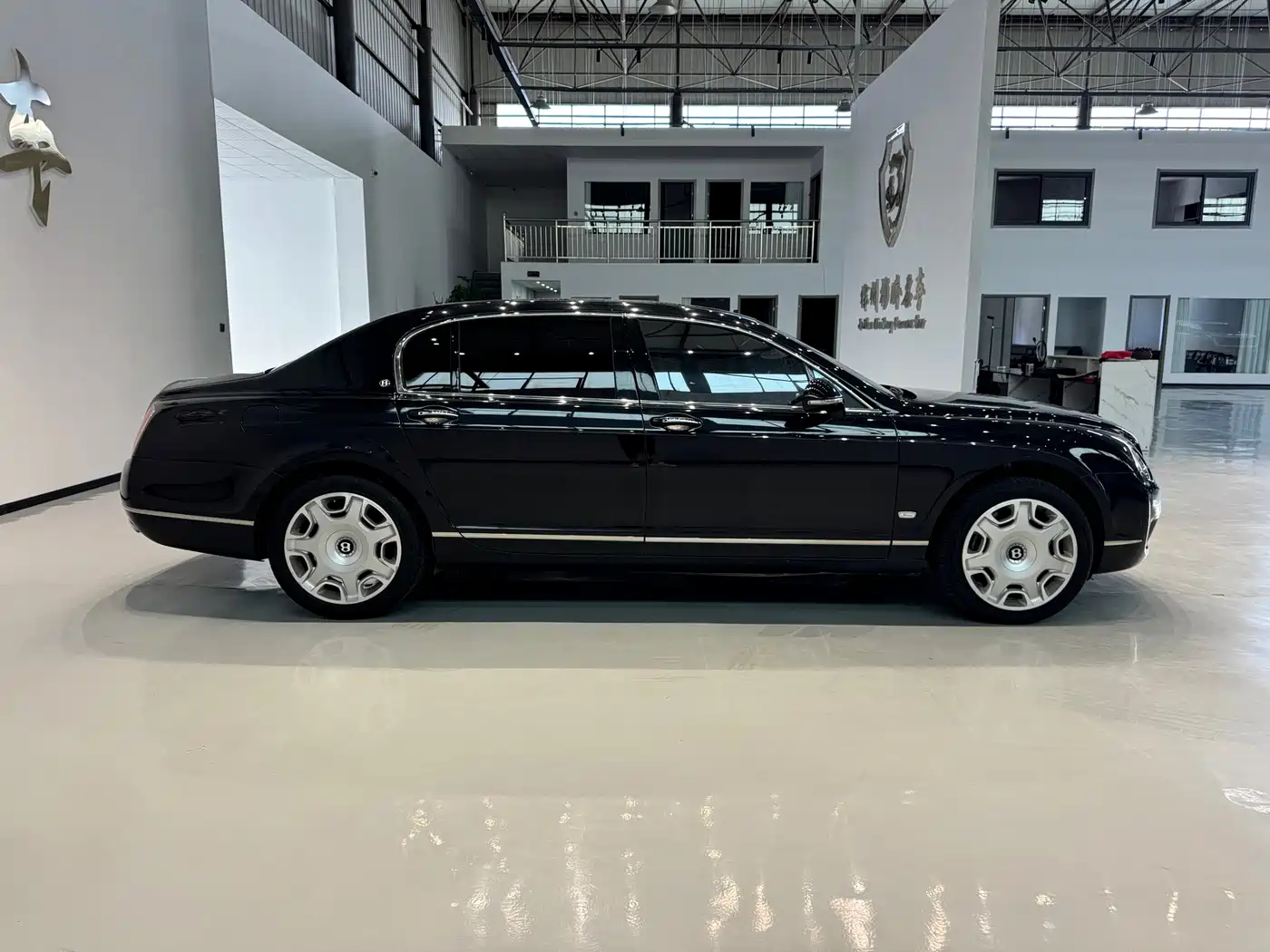 Bentley Flying Spur 2011 2010 6.0T 4-seater Version