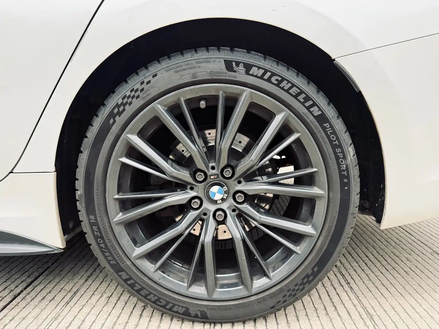 BMW 3 Series 2020 Facelift 325Li M Sport Night Edition фото 14
