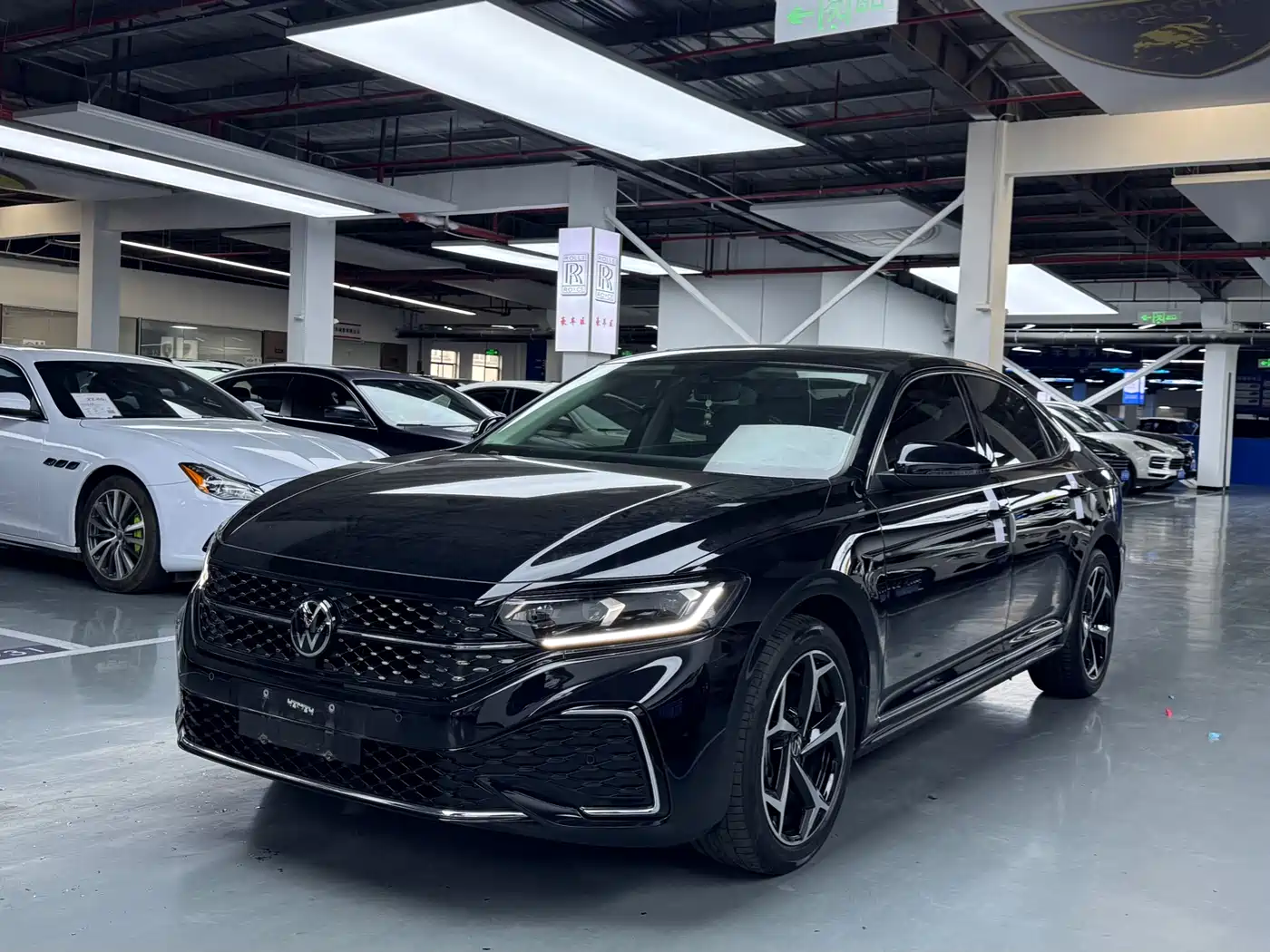 Volkswagen Passat 2024 380TSI Starlight Dragon Soaring Edition