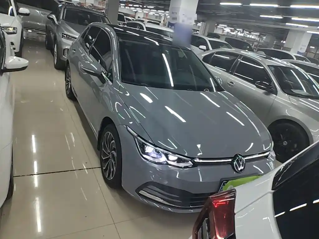 Volkswagen Golf 2023 Facelift 280TSI DSG Pro фото 3